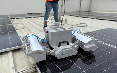 Arazi GES Temizlik Lojistiği: Su, Ekip ve Sıra Planlaması