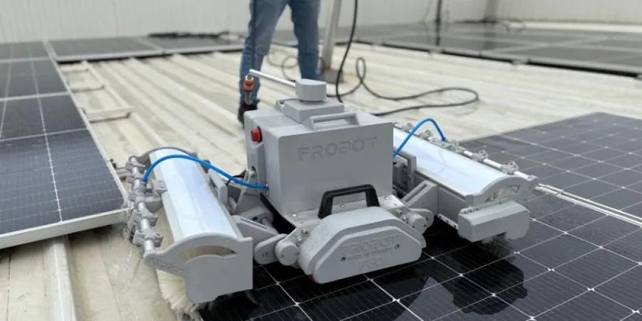 How Do Solar Panel Cleaning Robots Work? Technology Guide